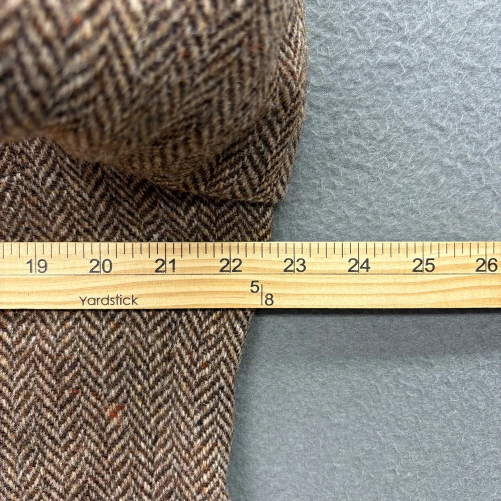 Harris Tweed Herringbone Wool Blazer Brown Mens 44R Sport Coat USA Vintage
